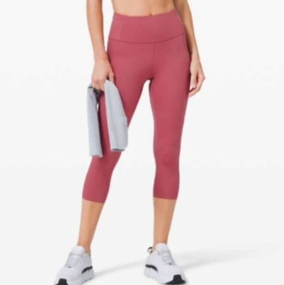 Lululemon Fast and Free Crop II 19" - Picture 2 of 16
